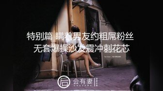  漂亮女友吃鸡 性格开朗又会吃棒棒 这小舌头真会舔 有这样的女友真性福