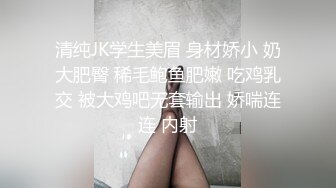 颜值女神露脸精彩大秀直播，漏出性感的大奶子，给狼友看自己的性爱短片，淫声荡语互动撩骚，抠逼浪叫呻吟